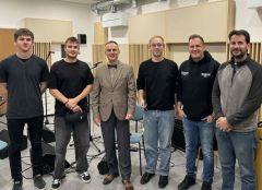 Bényei Tamás, Hámori János Csapó Krisztián és a hallgatók, a Miskolci Egyetem előadásán 2025